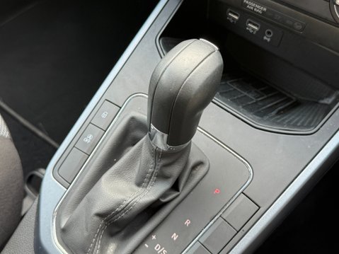 SEAT Arona TSI SE TECHNOLOGY DSG 18