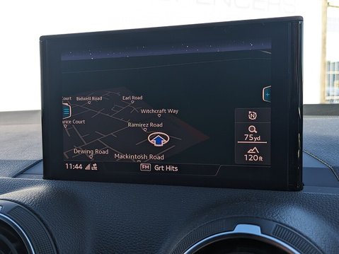 Audi Q2 TDI BLACK EDITION 24