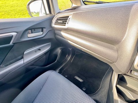Honda Jazz I-VTEC SE 39
