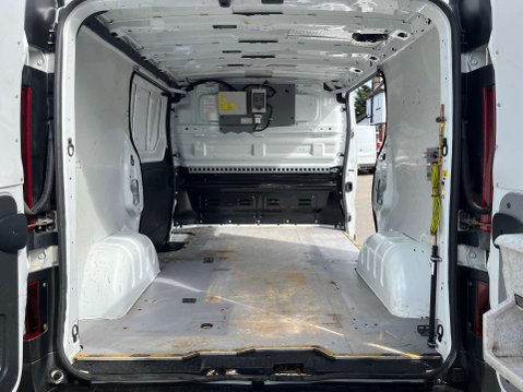 Vauxhall Vivaro 1.6 Vivaro 2900 CDTI 31