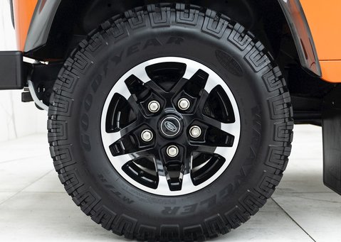 Land Rover Defender 110 Adventure Edition 