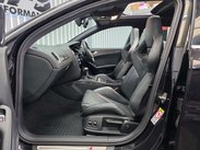 Audi RS4 4.2 FSI V8 Estate 5dr Petrol S Tronic quattro Euro 5 (450 ps) 44