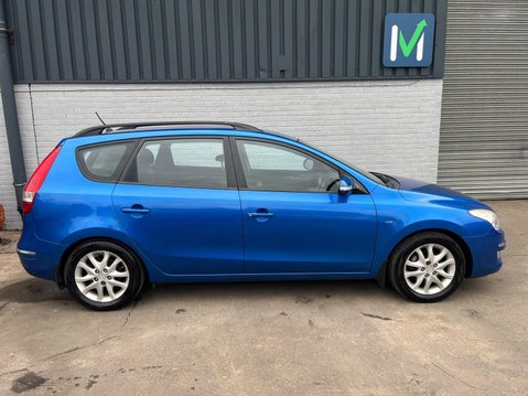 Hyundai i30 1.6 CRDi Style Euro 4 5dr 8