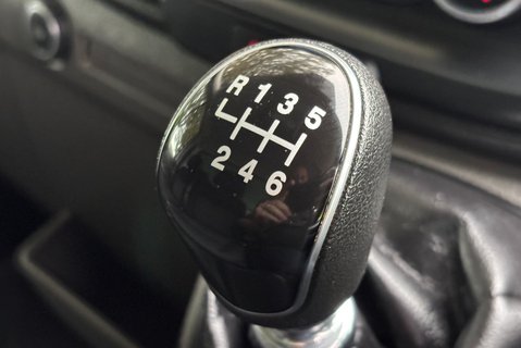 Ford Transit 350 Drw L3 Leader 130 ps Luton with Roller Shutter - No VAT 30