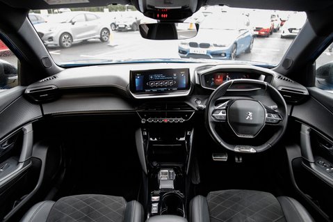 Peugeot 2008 GT 3