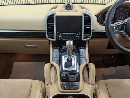 Porsche Cayenne 3.0 Cayenne D Platinum Edition V6 Tiptronic S A 4WD 5dr 2