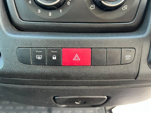 Citroen Relay LWB L3H2 (SOLD) Medium Roof Enterprise 35 Air Con Nav Sensors EURO 6 NO VAT 28