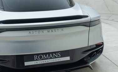Aston Martin DBS Superleggera 30