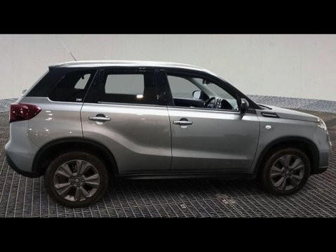 Suzuki Vitara SZ-T 4