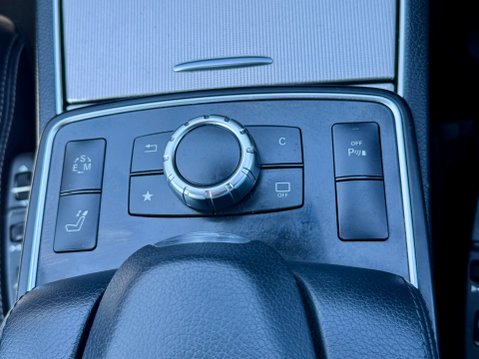 Mercedes-Benz E Class E220 BLUETEC AMG LINE 42