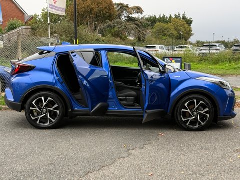 Toyota C-HR DESIGN AUTOMATIC 3