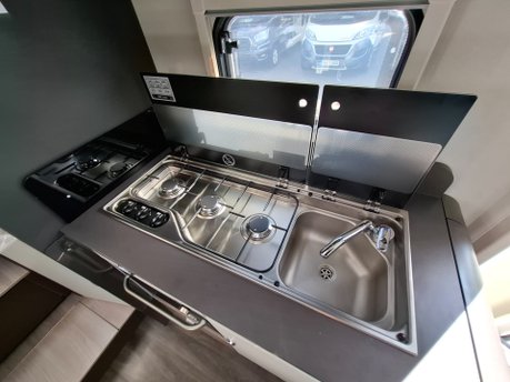 Swift Ascari 384 2024 MANUAL 10