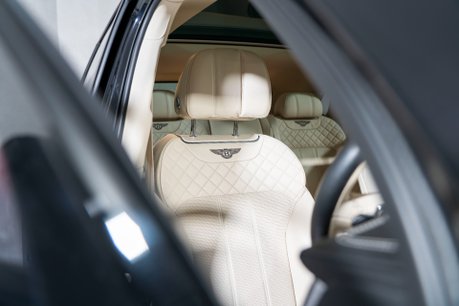 Bentley Bentayga W12. ALL TERRAIN SPEC. PANORAMIC ROOF. H, C & M SEATS. PRIVACY GLASS. 21