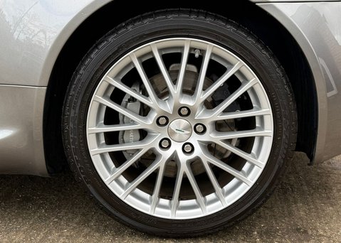Aston Martin Vantage 4.7 V8 Euro 5 (420) 2dr 34