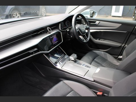 Audi A6 TDI SPORT MHEV 10