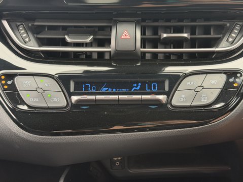 Toyota C-HR 1.8 Hybrid Excel 5dr CVT [Leather] 25