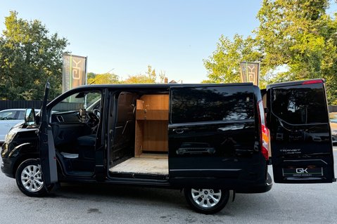 Ford Transit Custom 280 LIMITED ECOBLUE - NO VAT - 1 OWNER—FULL SERVICE HISTORY -APPLE CARPLAY  16