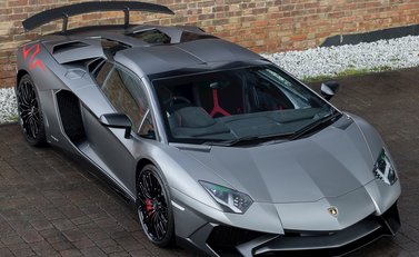 Lamborghini Aventador SV LP750-4 Roadster 10