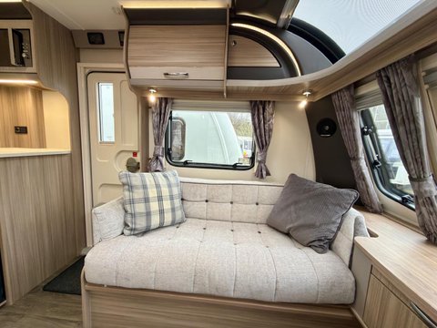 Coachman Acadia 575  15
