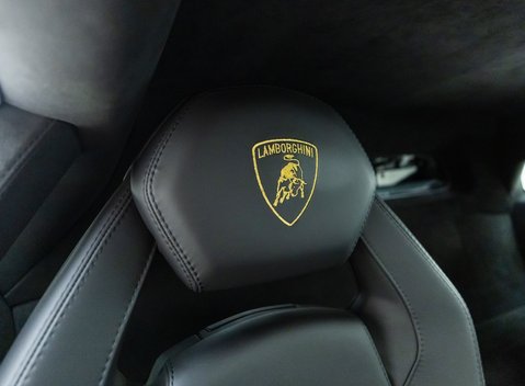 Lamborghini Aventador S LP 740-4 12