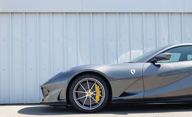 Ferrari 812 Superfast 22