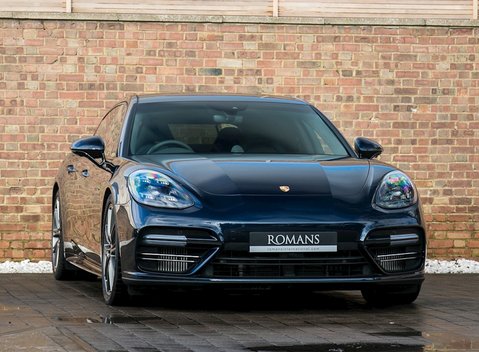 Porsche Panamera Turbo S E-Hybrid Executive 1