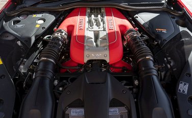 Ferrari 812 Superfast 34