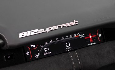 Ferrari 812 Superfast 19