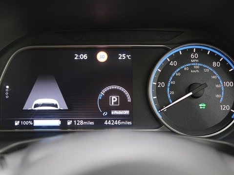 Nissan LEAF 40kWh Tekna Auto 5dr 14