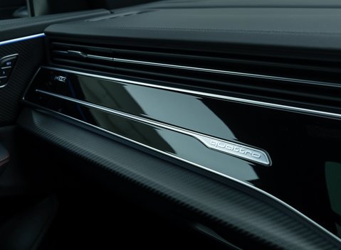 Audi RS Q8 PERFORMANCE CARBON VORSPRUNG 24