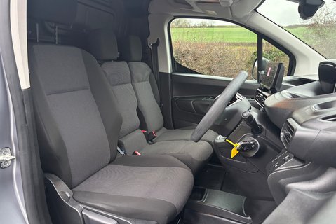 Peugeot Partner 102 ps BlueHdi Professional L2 4