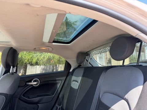 Fiat 500X 1.6 E-Torq Pop Star Plus SUV 5dr Petrol Manual Euro 6 (110 ps) FSH & 2X KEY 21