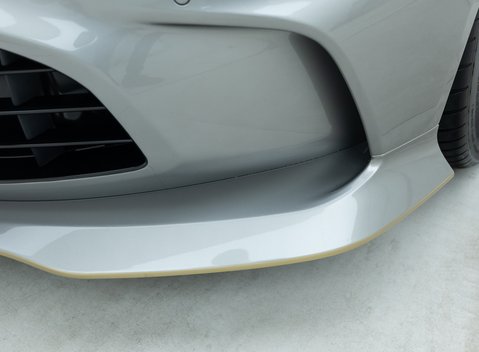 Aston Martin V12 Vantage 28