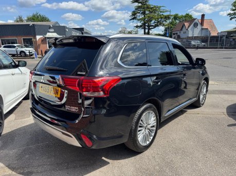 Mitsubishi Outlander 2.4h TwinMotor 13.8kWh 4h CVT 4WD Euro 6 (s/s) 5dr 6