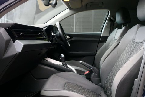 Audi A1 1.0 A1 Sportback 30 TFSI Sport Semi-Auto 5dr 29