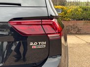 Volkswagen Tiguan 2.0 Tiguan R-Line TDI BlueMotion Technology 4Motion Semi-Auto 4WD 5dr 15