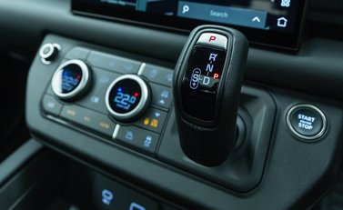 Land Rover Defender 90 V8 Carpathian Edition 19