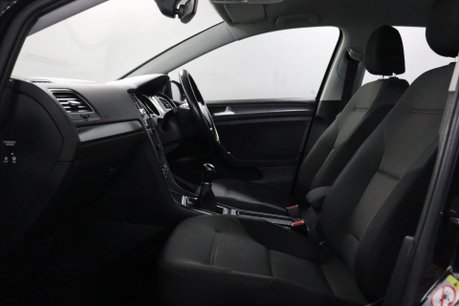 Volkswagen Golf SE NAVIGATION TDI 43