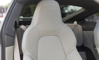 Porsche 911 (992) Carrera 4S 13
