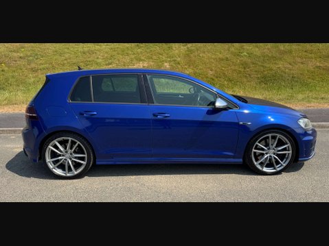 Volkswagen Golf 2.0 Golf R DSG 4WD 5dr 3