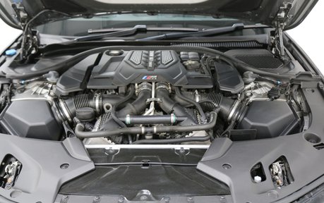 BMW M5 Comfort, Driving Assistant Plus Pack, M Exhaust and B&W 32