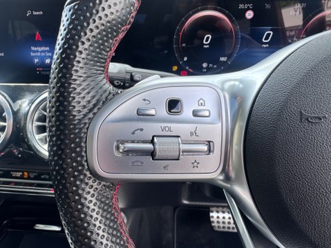 Mercedes-Benz GLB GLB 220 D 4MATIC AMG LINE PREMIUM PLUS 13