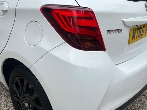 Toyota Yaris 1.33 Dual VVT-i Sport Euro 5 5dr Euro 5 32