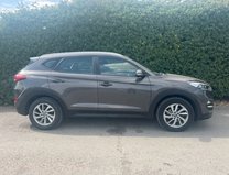 Hyundai TUCSON 2.0 CRDi SE Nav SUV 5dr Diesel Auto 4WD Euro 6 (136 ps) 5