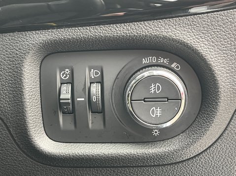 Vauxhall Astra 1.4T 16V 150 Elite 5dr Auto 22