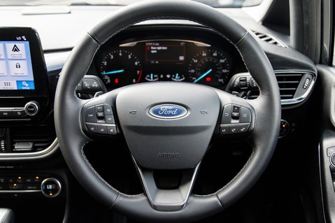Ford Fiesta TITANIUM 20