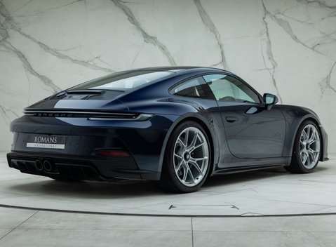 Porsche 911 GT3 TOURING (992) 6