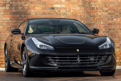 Ferrari GTC4 Lusso 