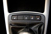 Hyundai i10 MPI PREMIUM 32