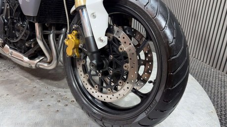 Triumph Street Triple 2013 ONLY 19K, QUICKSHIFTER, ARROW PIPE, NEW MOT 10